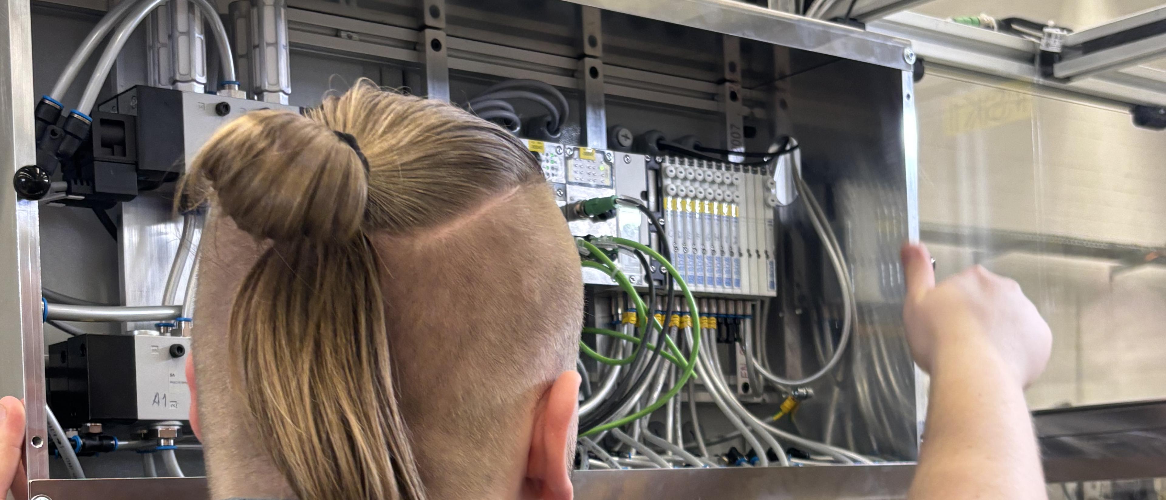 Elektroniker (m/w/d)