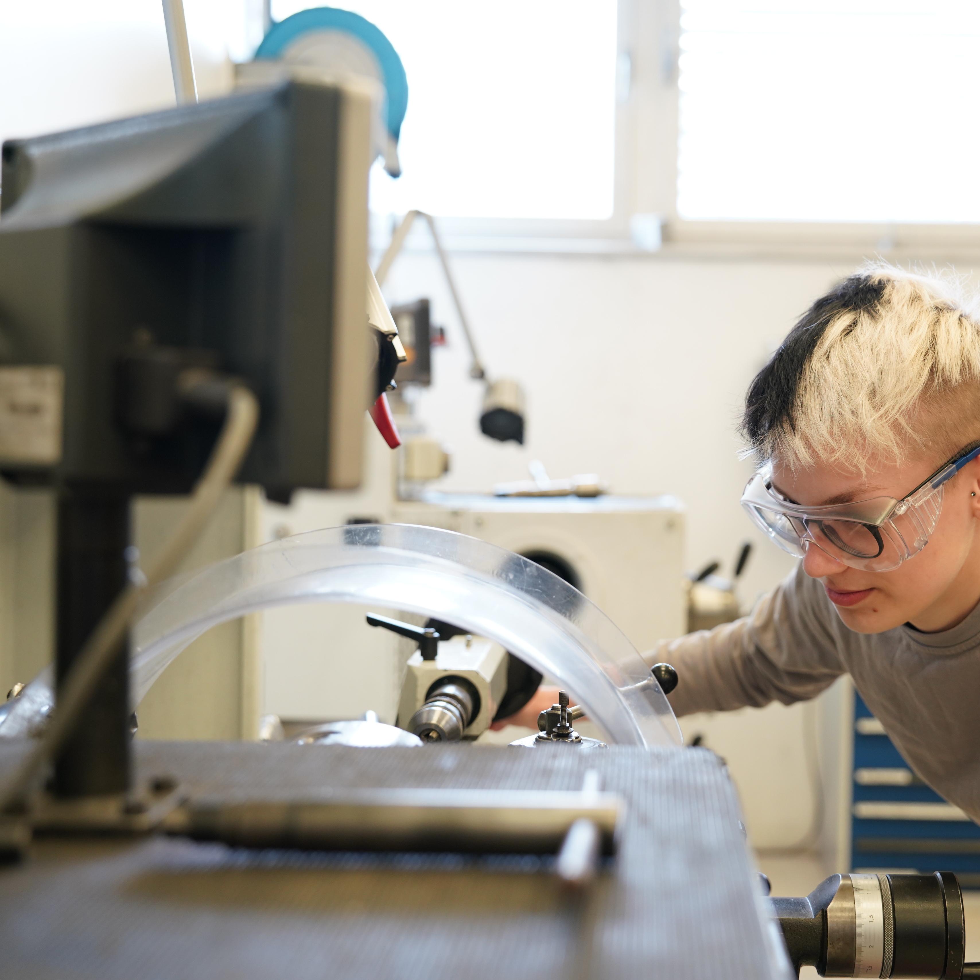 Top Benefit bei Hella Fahrzeugkomponenten GmbH